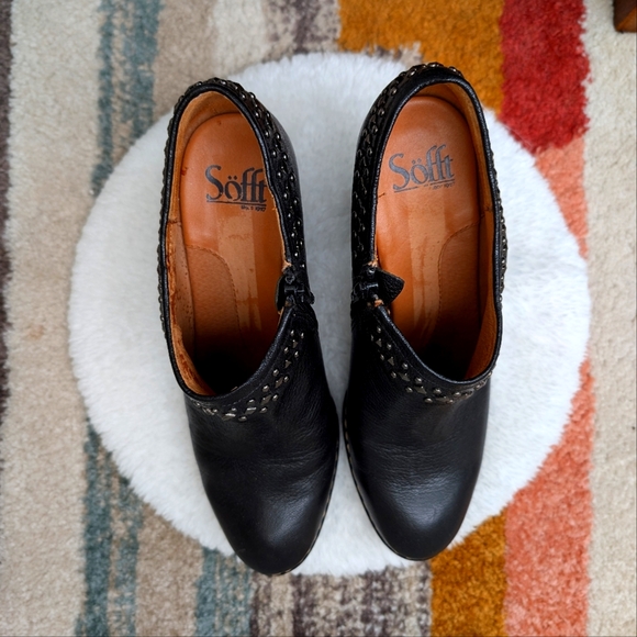 Sofft Leather Studded Heels - Picture 2 of 7